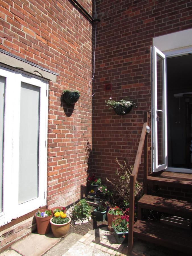 The Garden Apartment Weymouth Exterior photo